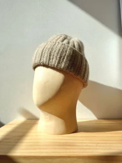 Cableami Black Cashmere Knit Beanie