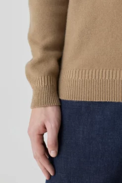 Closed Brown Alder Wood Organic Cashmere Crewneck Sweater -Clothing Shop unnamed file 45